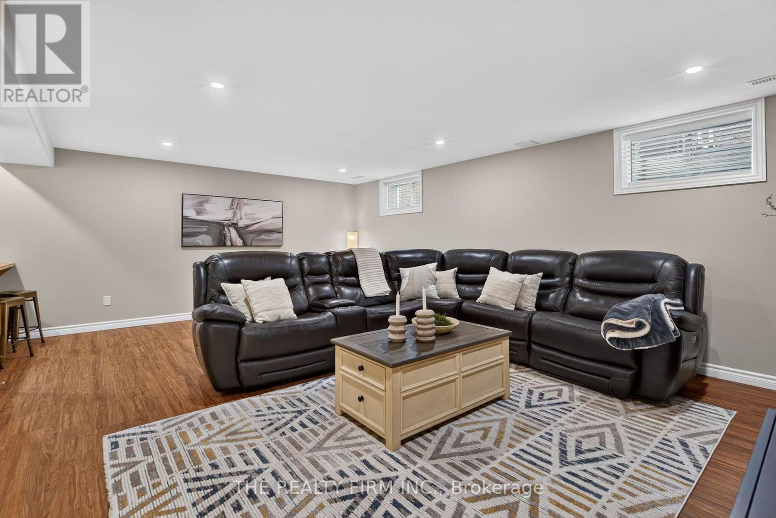 46 ASHWOOD CRESCENT - Image 23