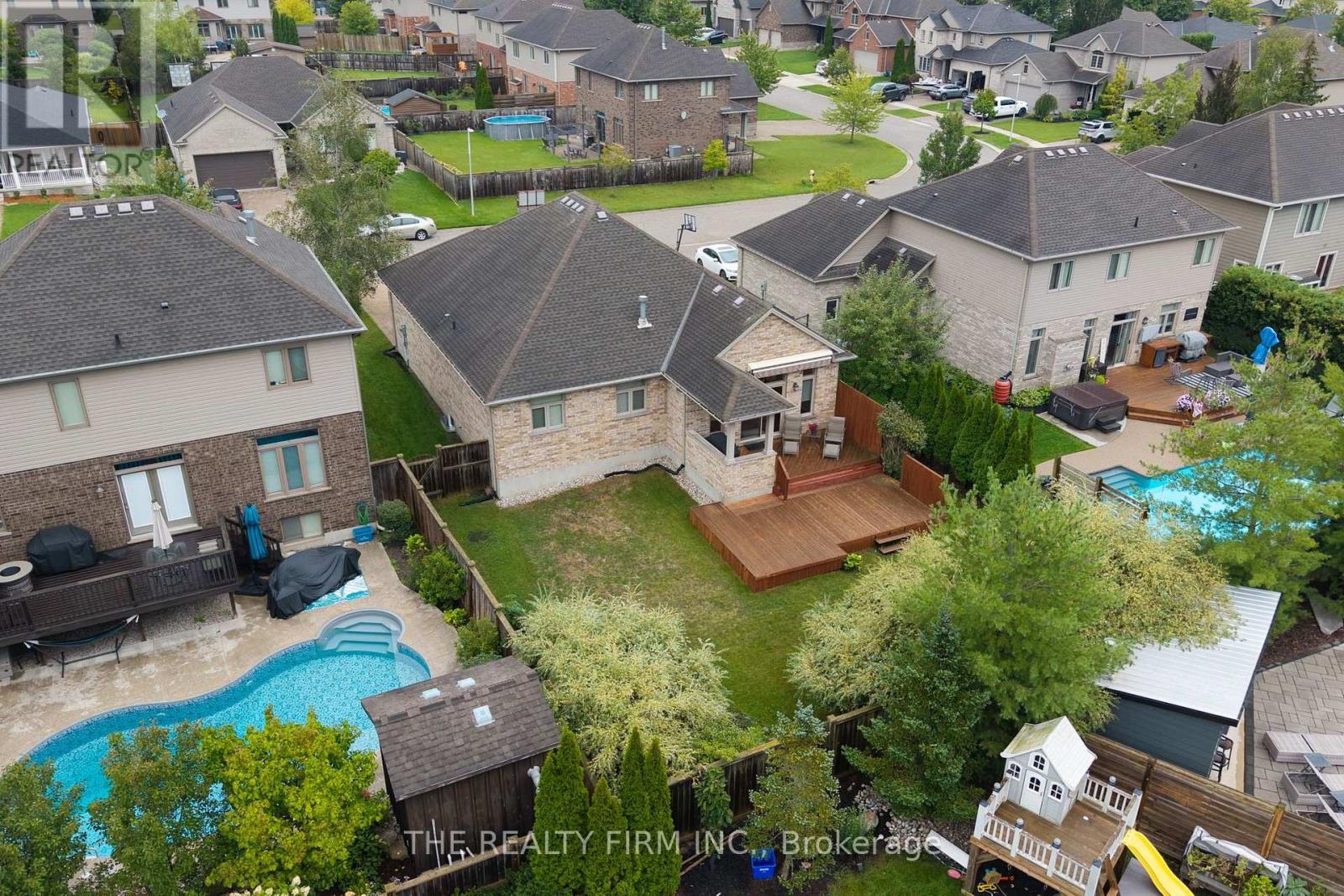 46 ASHWOOD CRESCENT - Image 46
