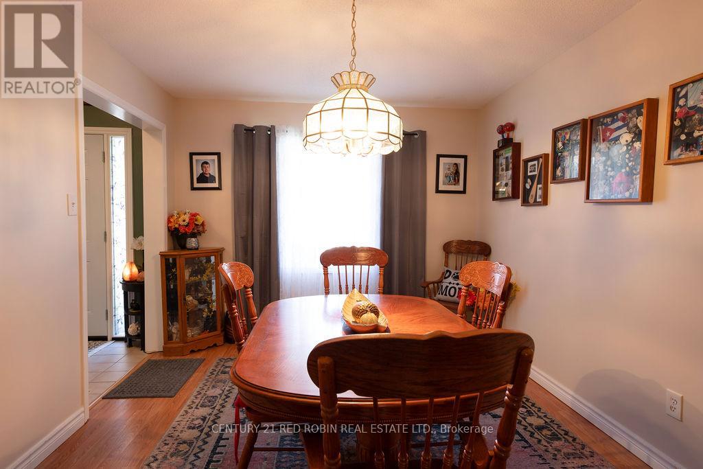 232 THORNE DRIVE - 12