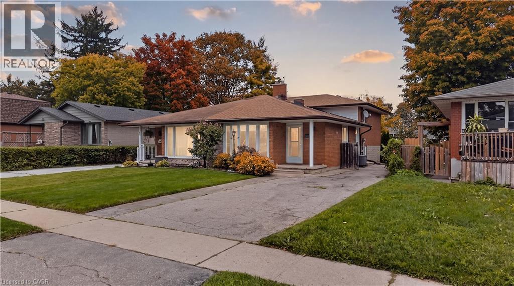 1393 PINEVIEW Avenue, Cambridge — photo 2