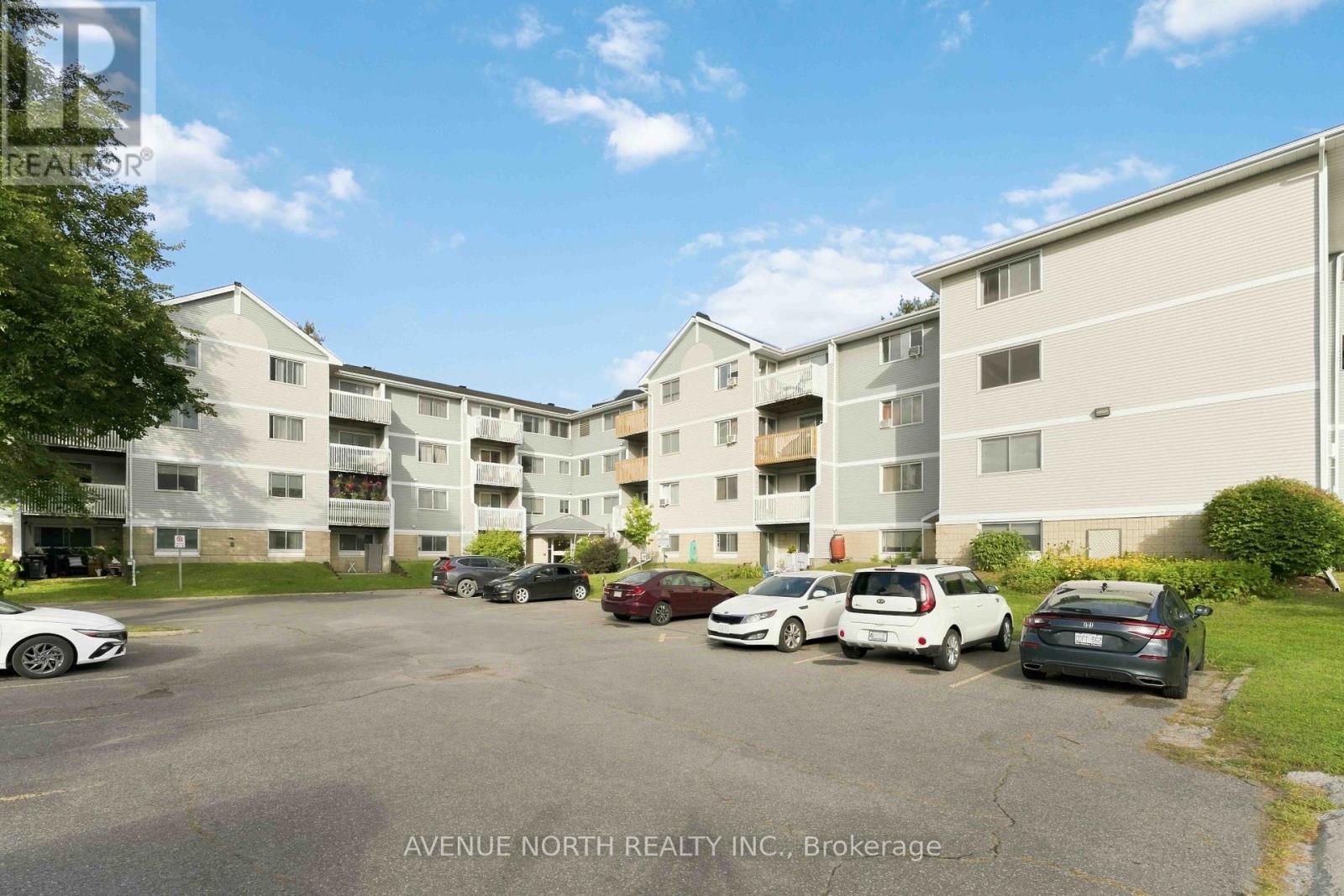 #210 212 VIEWMOUNT DRIVE - 1