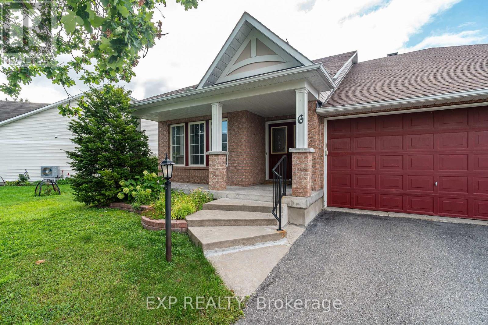 6 WINDCHIME CRESCENT - 2