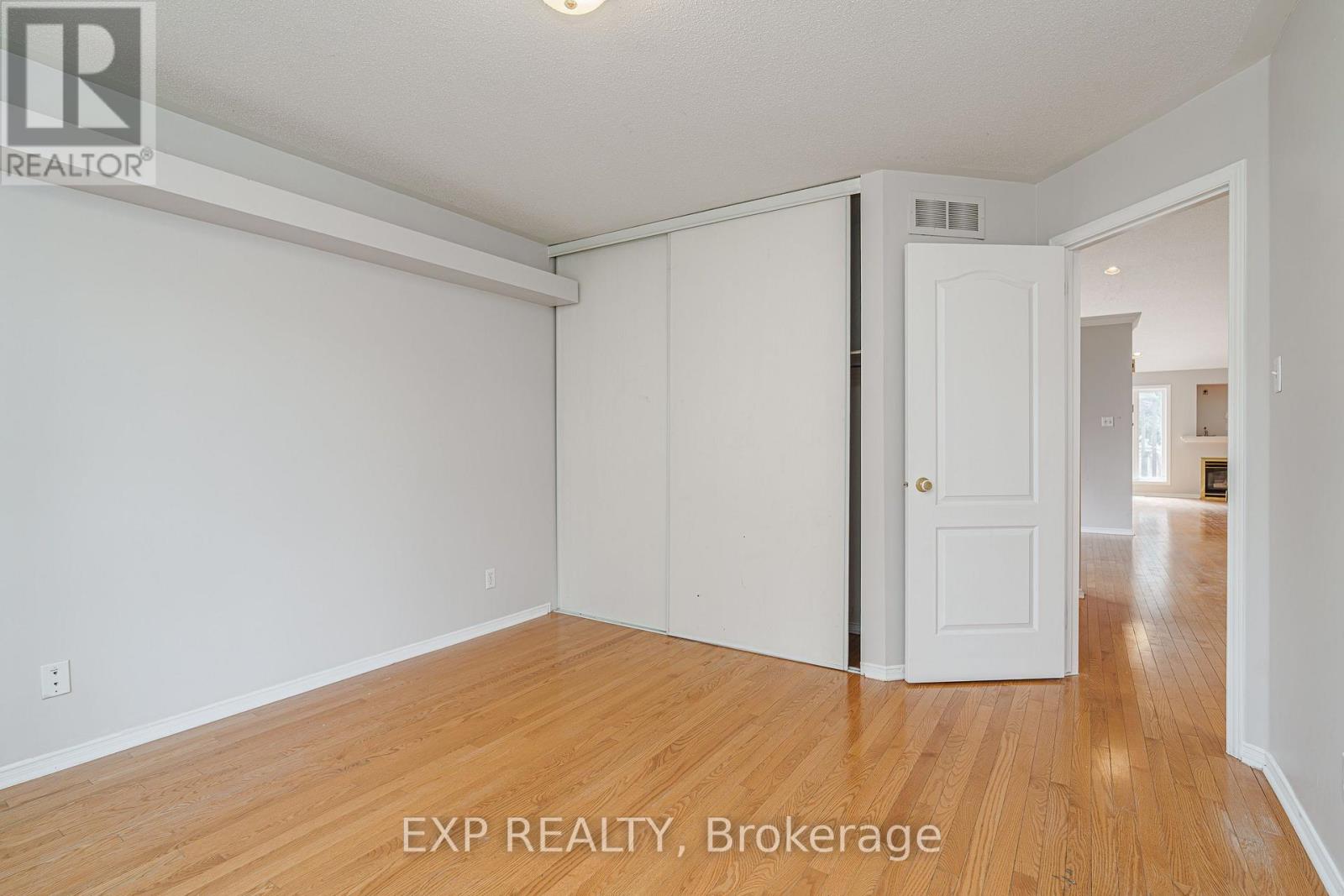 6 WINDCHIME CRESCENT - 7