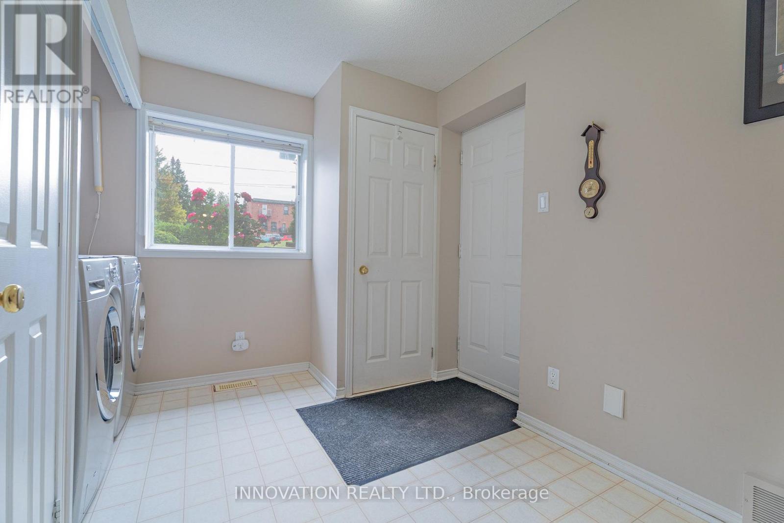 3 Bed, 2 Bath House for Sale in Ottawa – 2575 SPARKLE STREET, Ottawa – MLS# X13752470 - Image 36