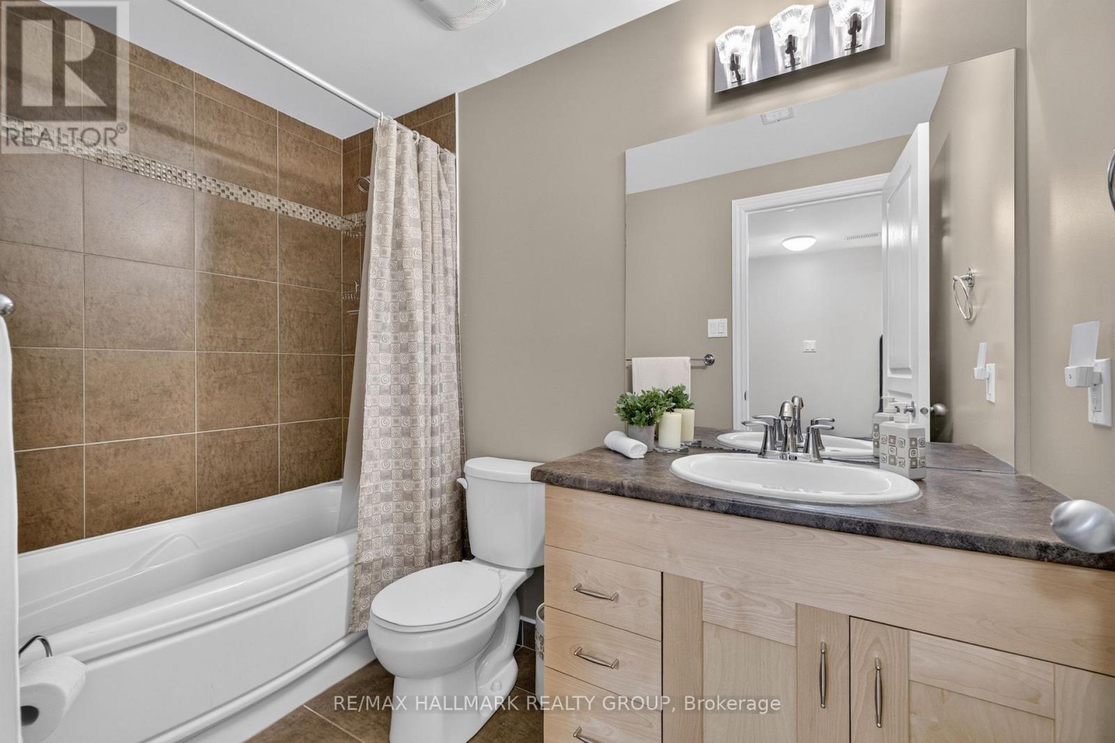 3 Bed, 4 Bath House for Sale in Ottawa – 1005 MARCONI AVENUE, Ottawa – MLS# X13752520 - Image 38