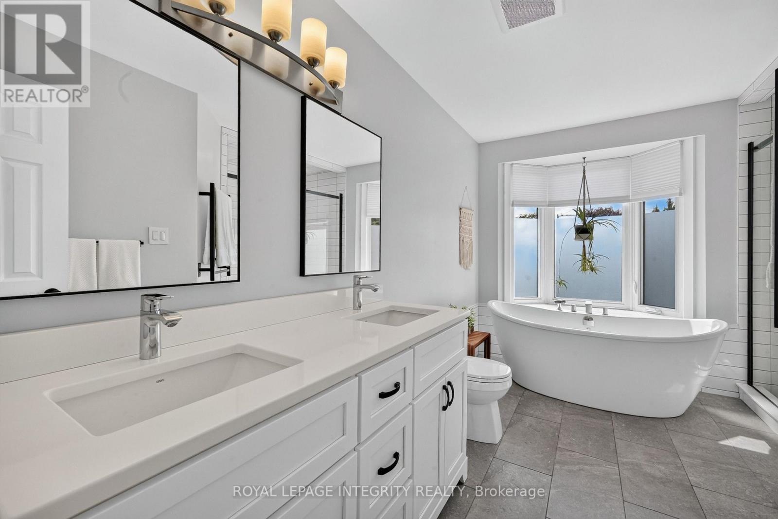 5 Bed, 4 Bath House for Sale in Ottawa – 1398 HAYES STREET, Ottawa – MLS# X13752678 - Image 27