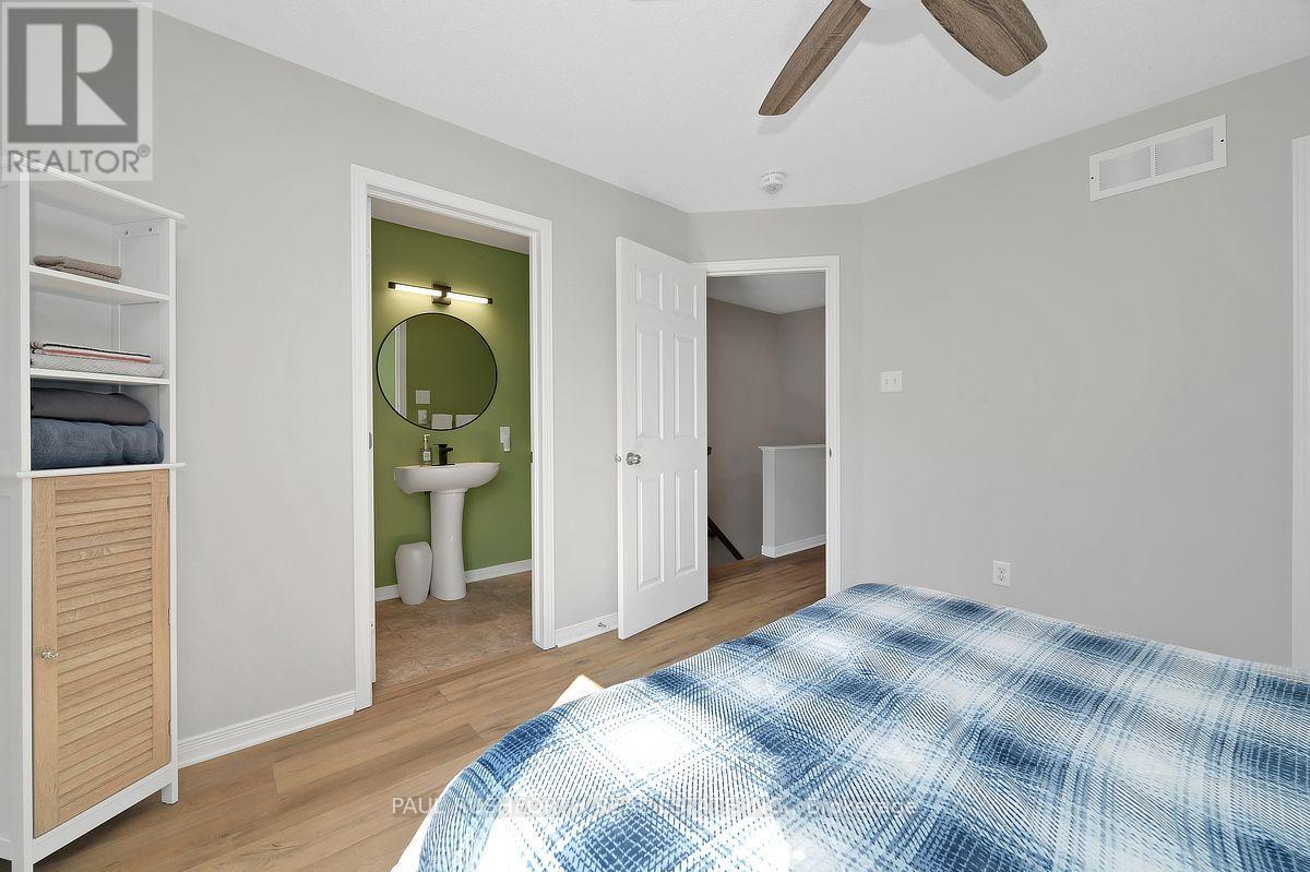 243 ERIC CZAPNIK WAY - 17