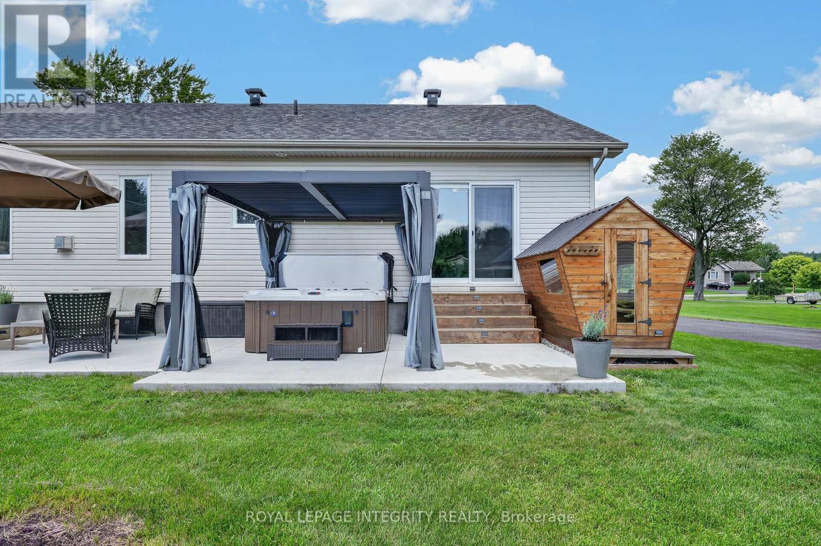 4 Bed, 3 Bath House for Sale in Ottawa – 1946 FARISITA DRIVE, Ottawa – MLS# X13752686 - Image 41