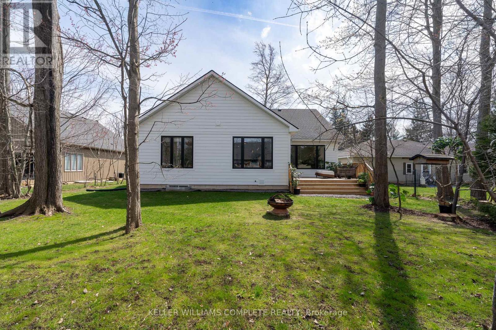 3310 BETHUNE AVENUE - 32