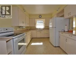 242 Highland Avenue, photo 18