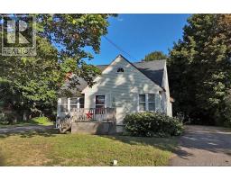 242 Highland Avenue, photo 4