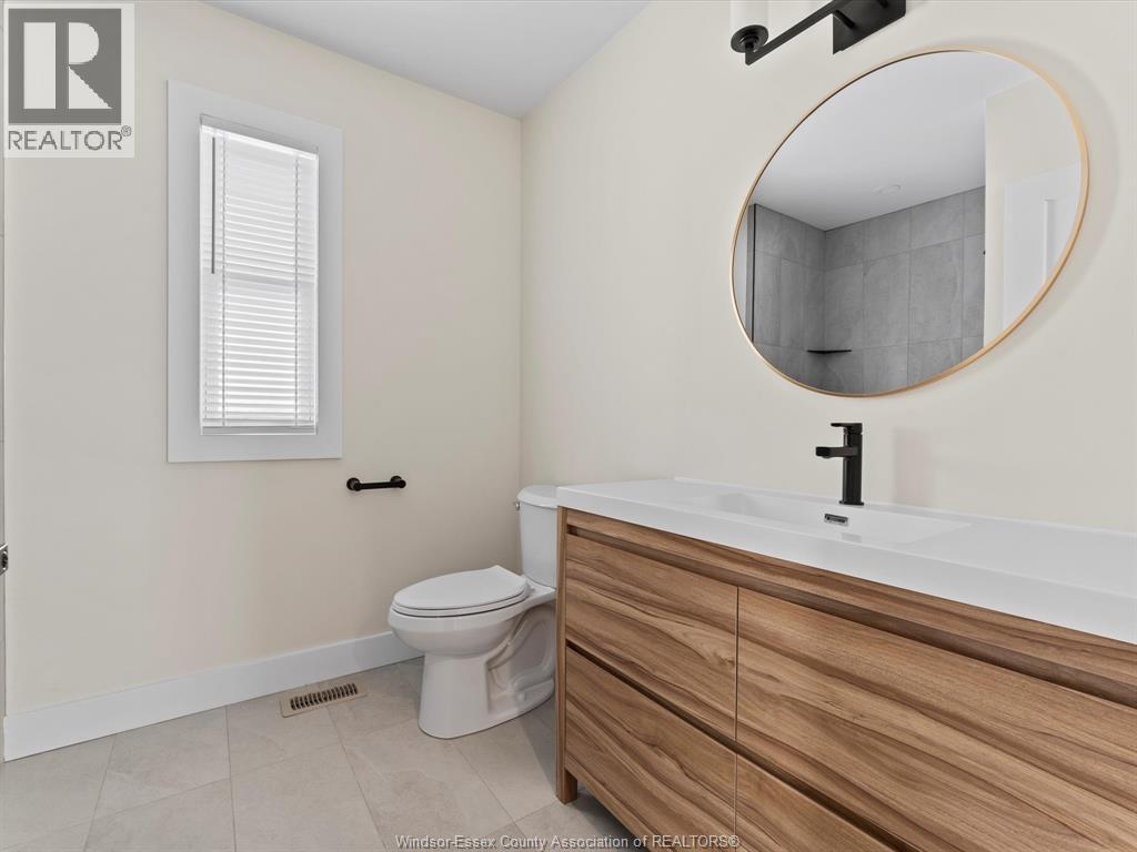 2301 Albuna Townline, Kingsville — photo 8