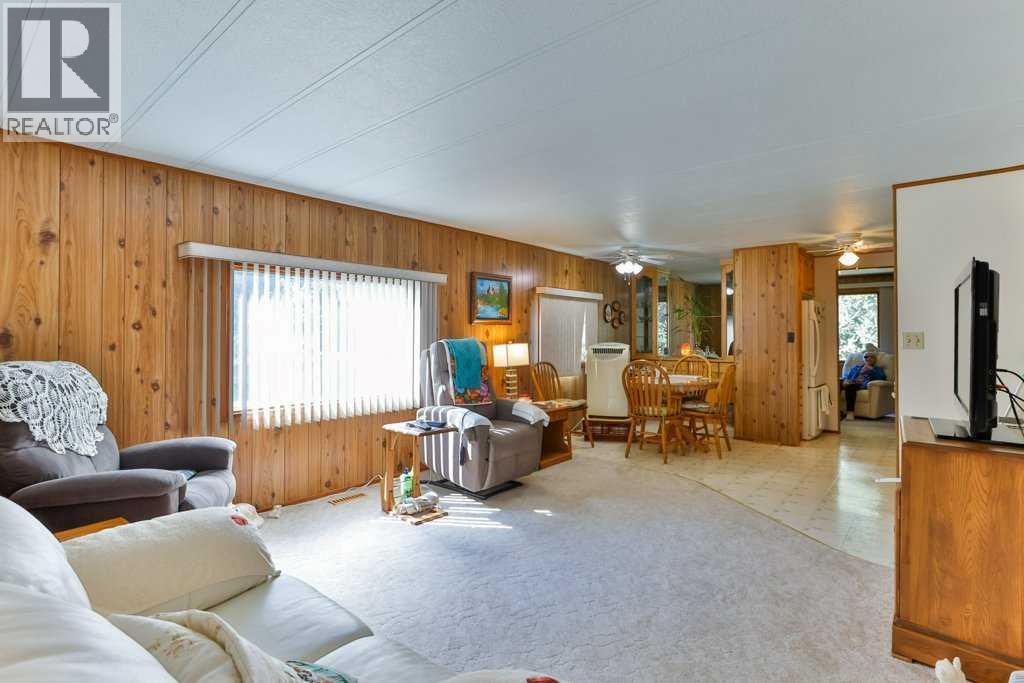 204 1 Street N - 8