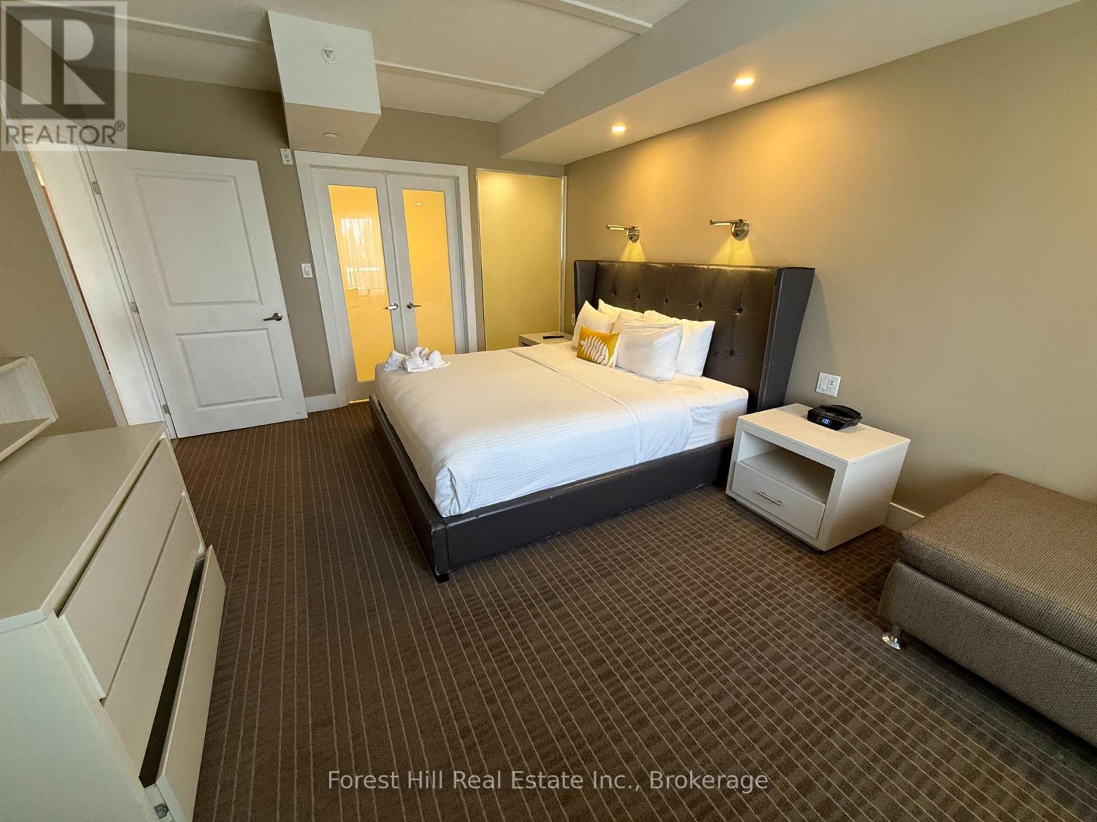 #4104/4106 9 HARBOUR STREET - 10