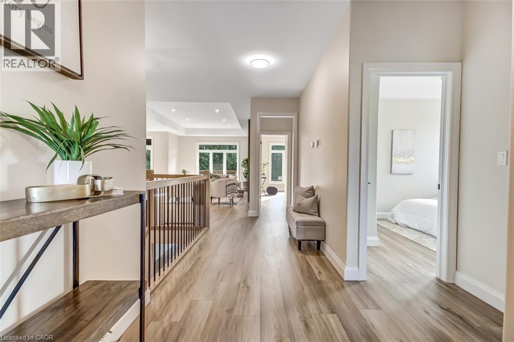 42 DUCHESS Drive - 3