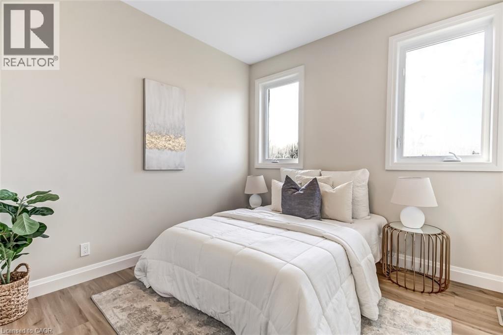 42 DUCHESS Drive - 7