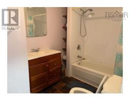 6411 6413 6415 Quinpool Road, Halifax, NS B3L1A7 Photo 12