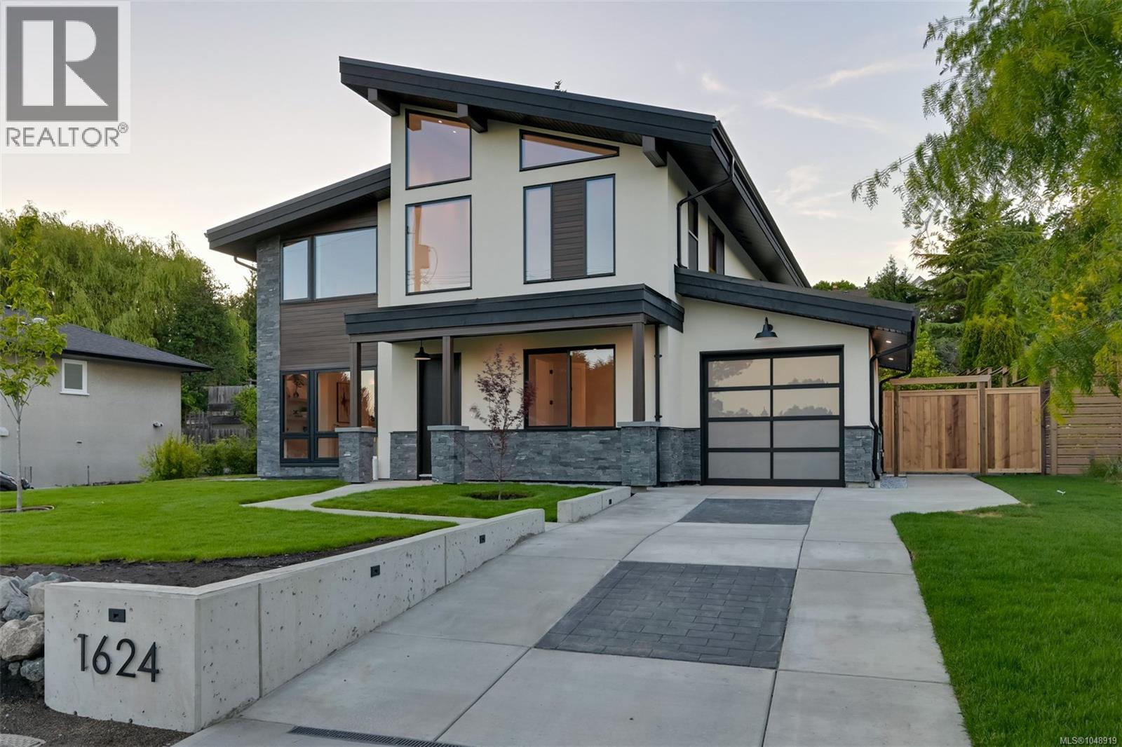 1624 Warren Gdns - 2