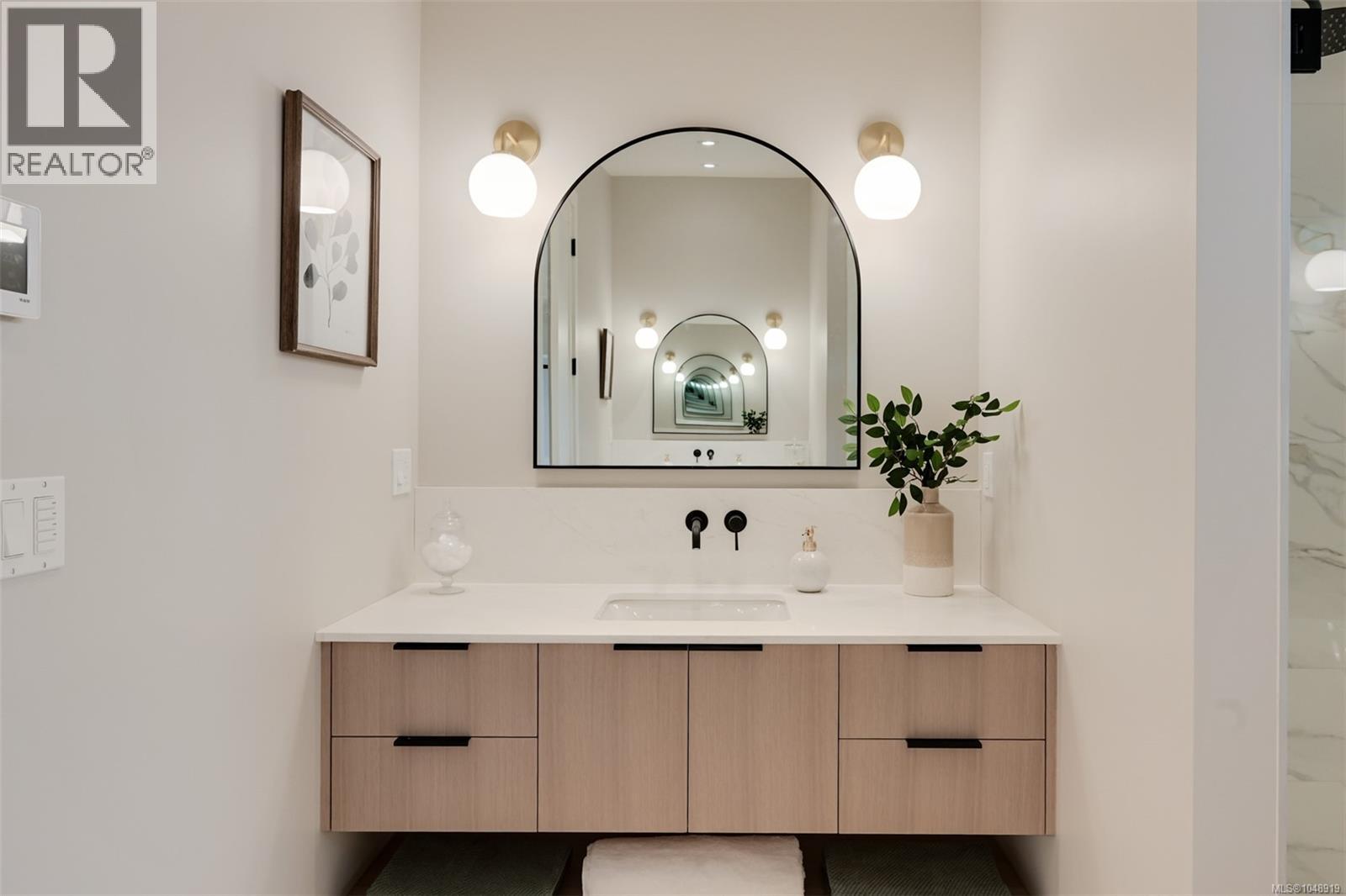 1624 Warren Gdns - Image 49