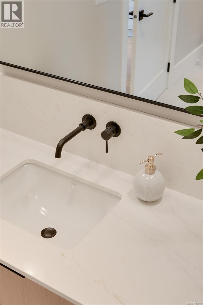 1624 Warren Gdns - Image 50