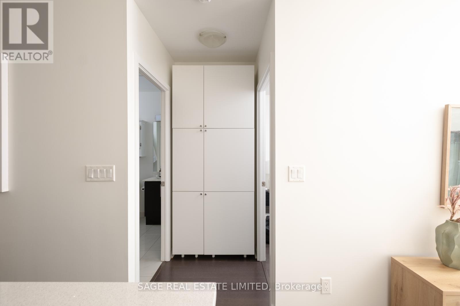 #313 58 ORCHARD VIEW BOULEVARD - 16