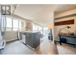 1010 - 125 Western Battery Road, Toronto, ON M6K3R8 Photo 8