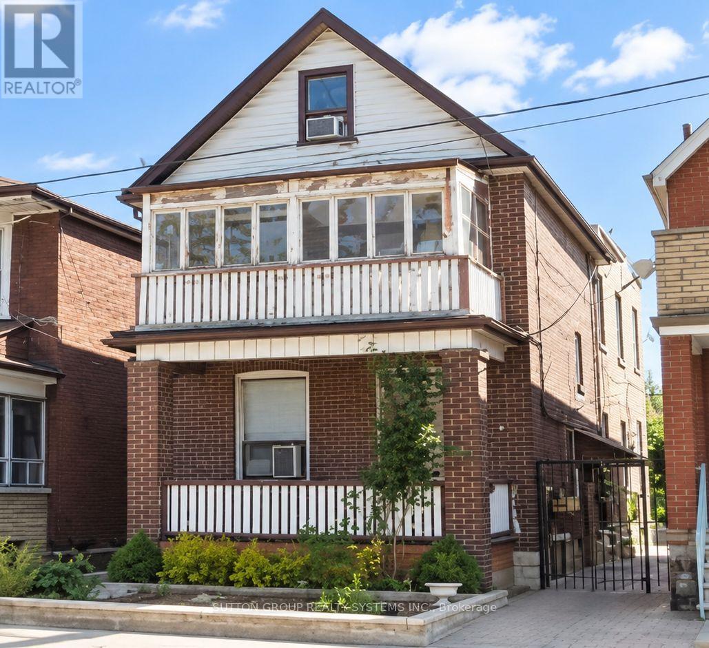 Photo of 1139 Dovercourt Road