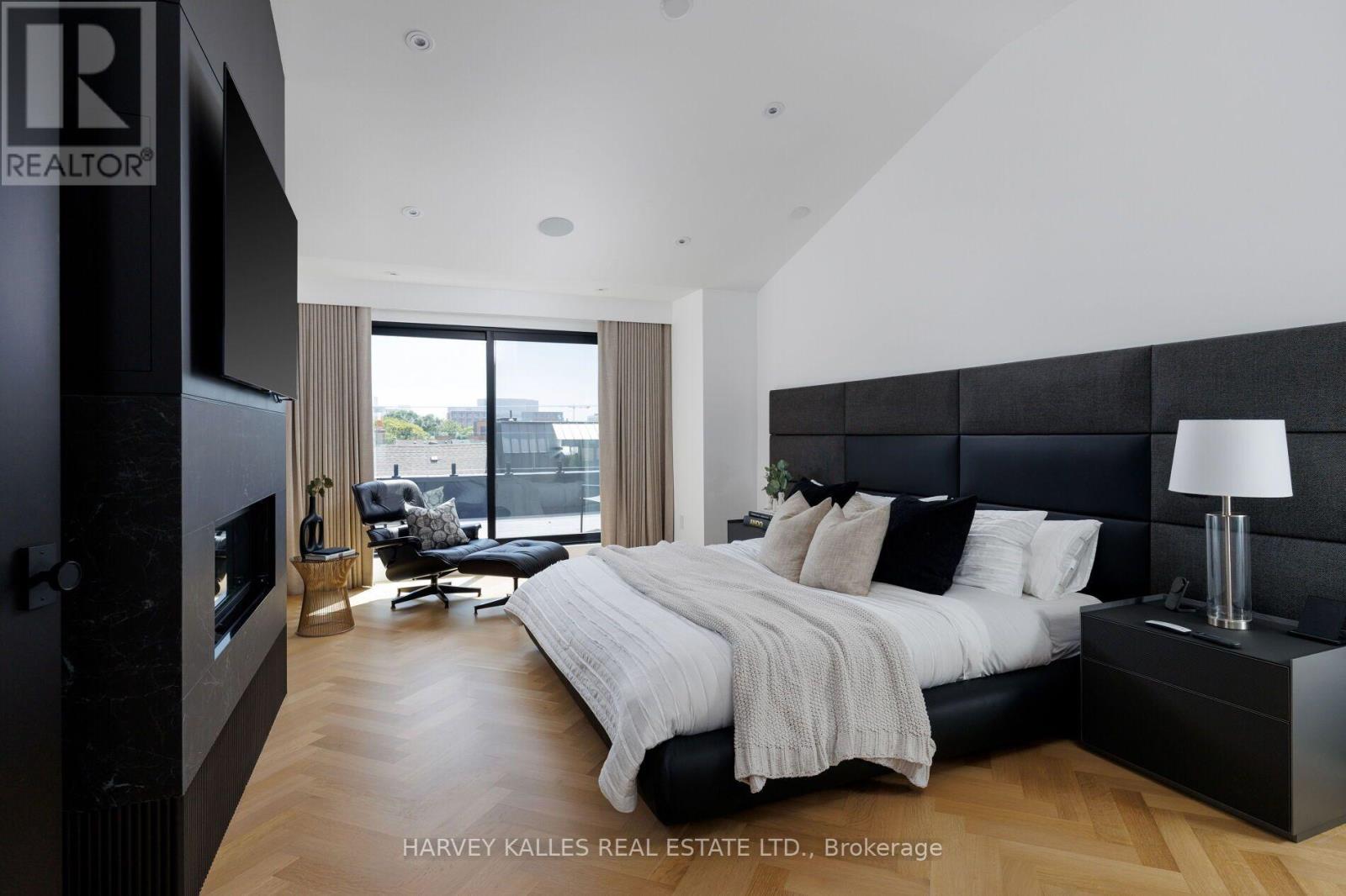 22 FOXLEY STREET - Image 36