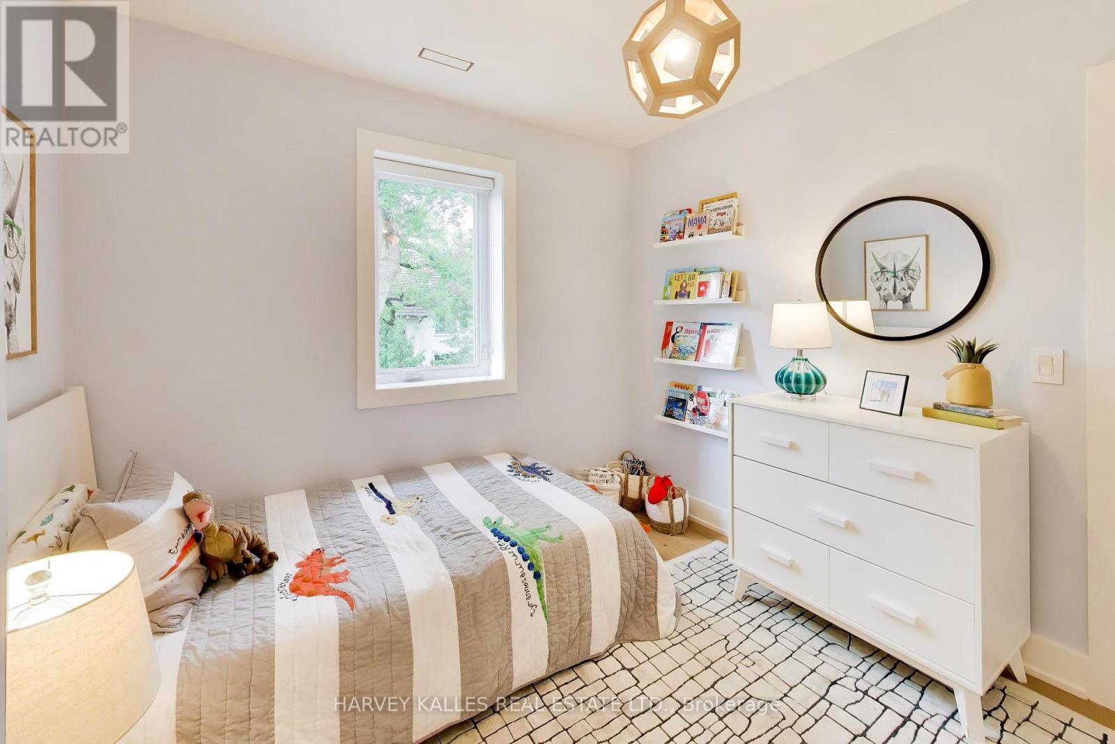 287 YONGE BOULEVARD - 22