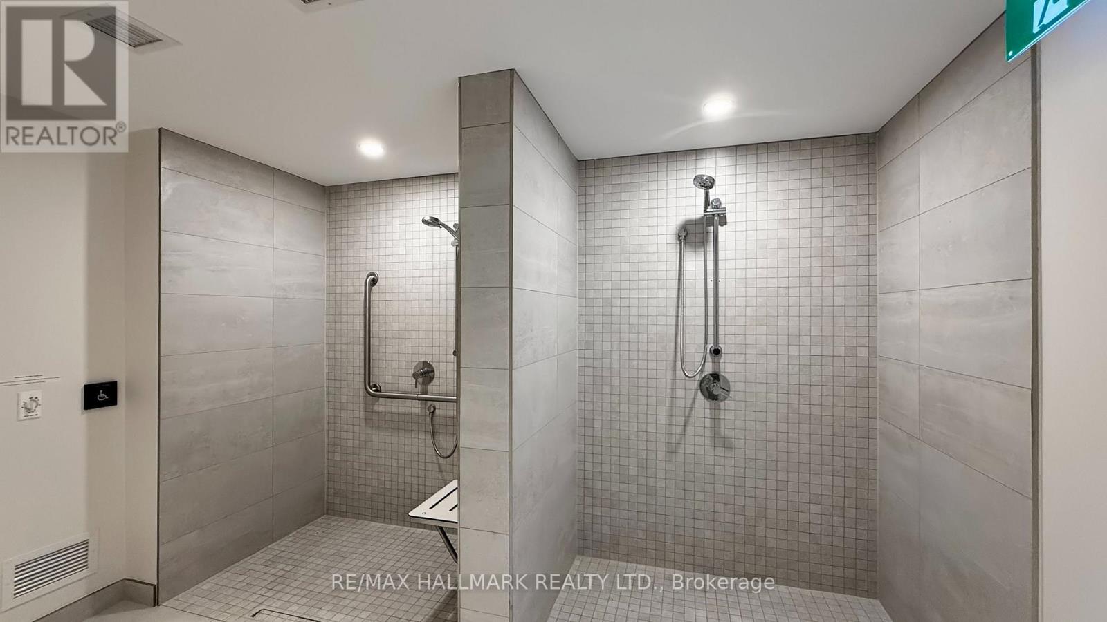 #N423 7 GOLDEN LION HEIGHTS - Image 38