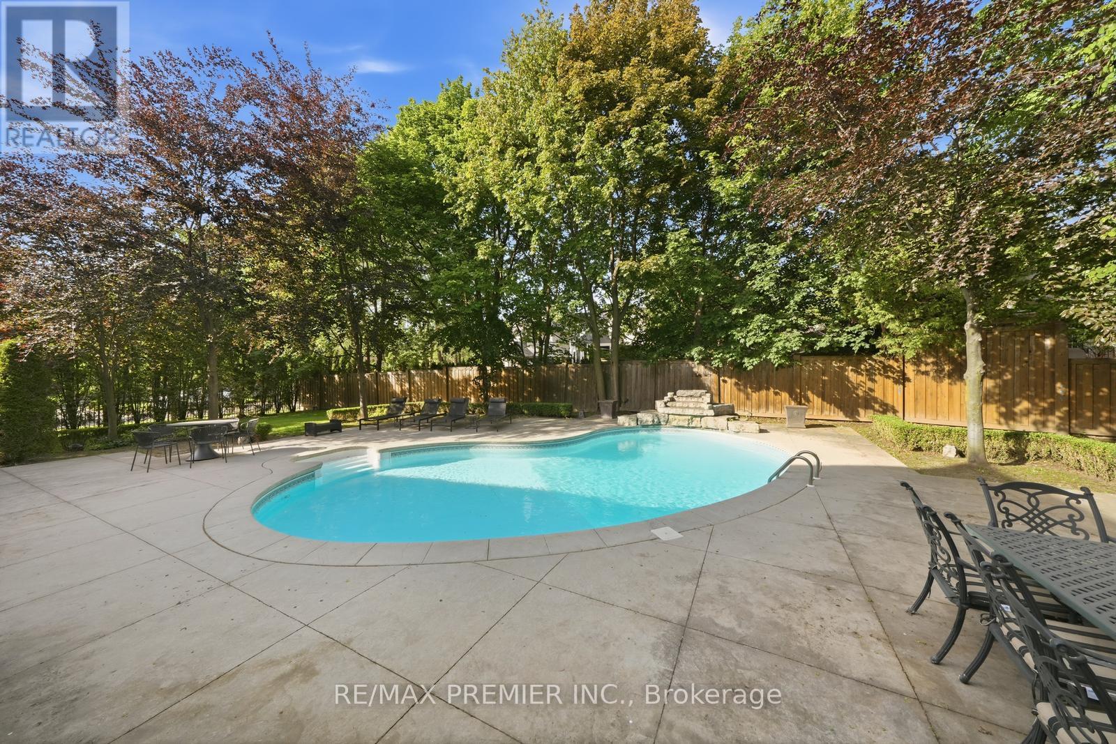 35 NORMANDALE CRESCENT - Image 47