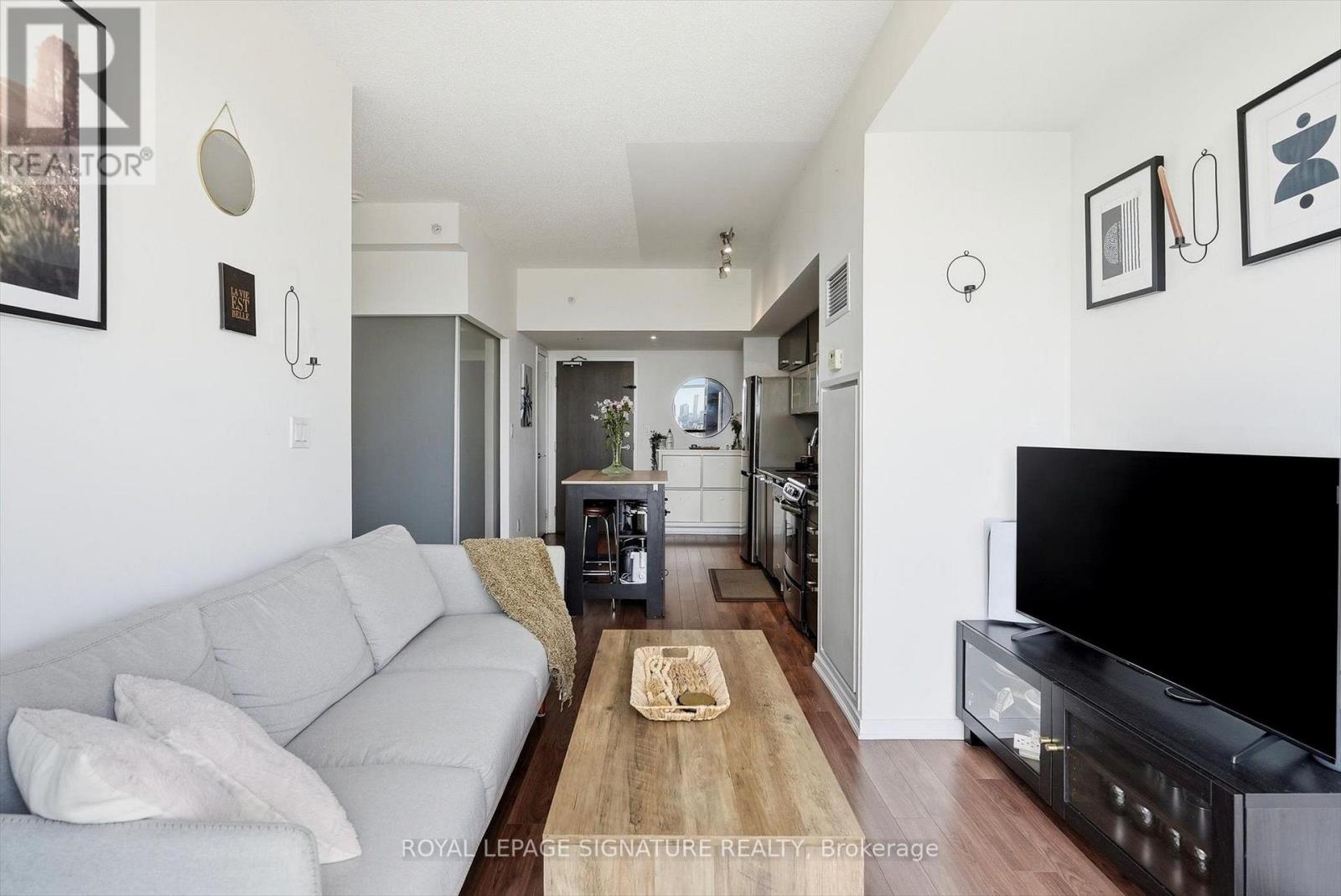 #PH02 68 ABELL STREET - 11