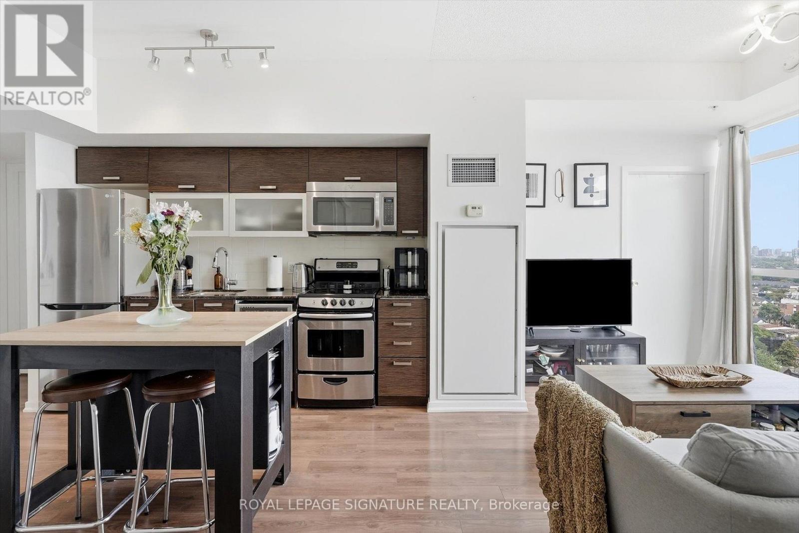 #PH02 68 ABELL STREET - 5