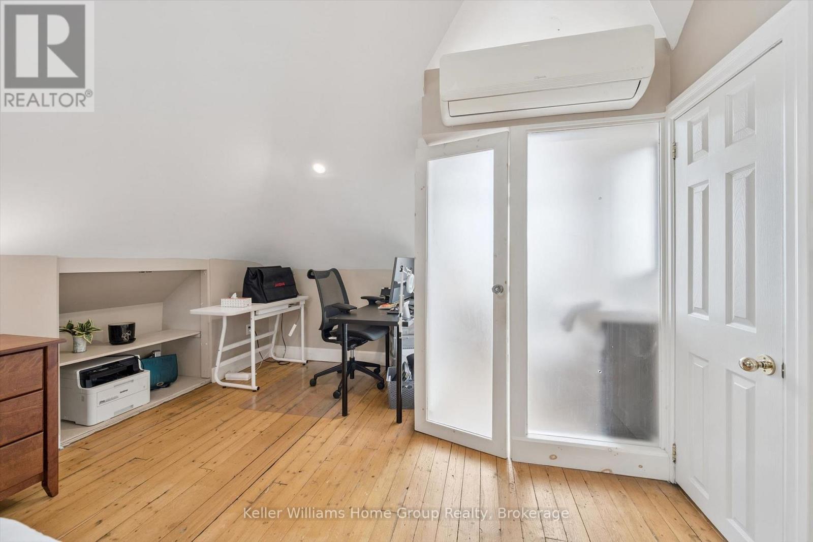 28 OXFORD STREET - Image 35