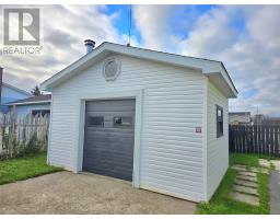 7 Coopers Avenue thumbnail 2
