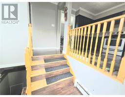 7 Coopers Avenue thumbnail 4
