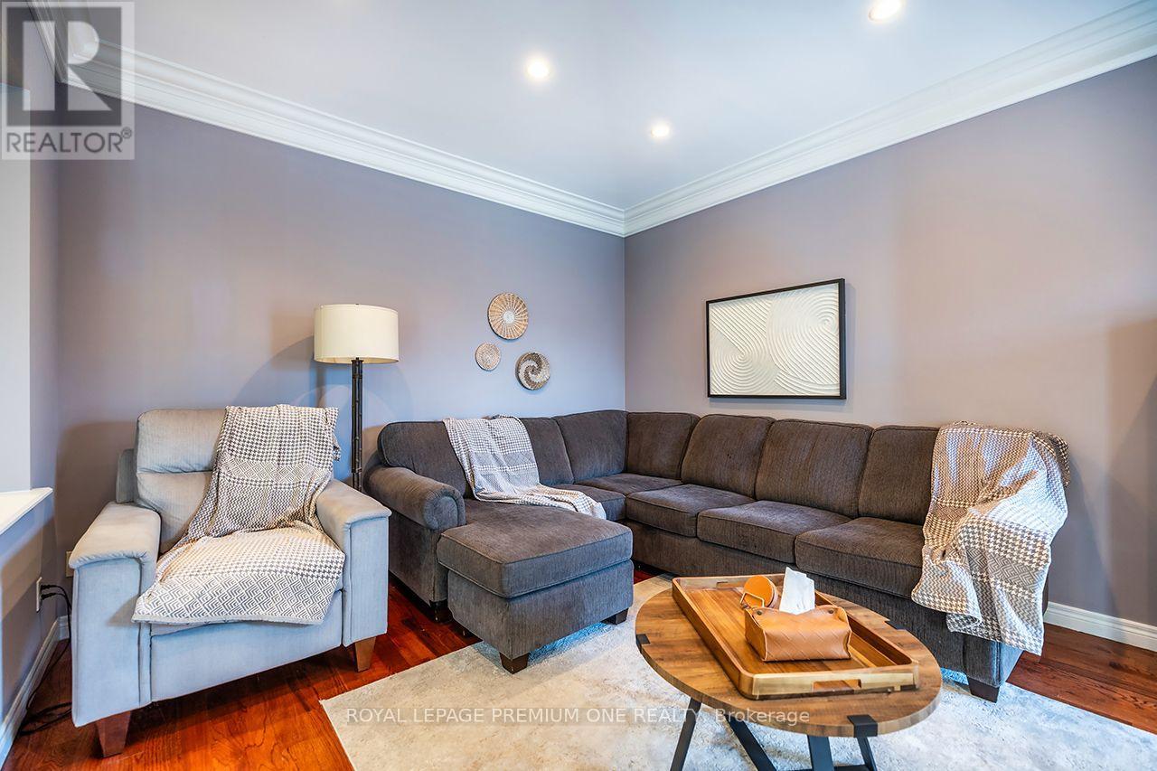 66 BRIDLEWOOD BOULEVARD - Image 19