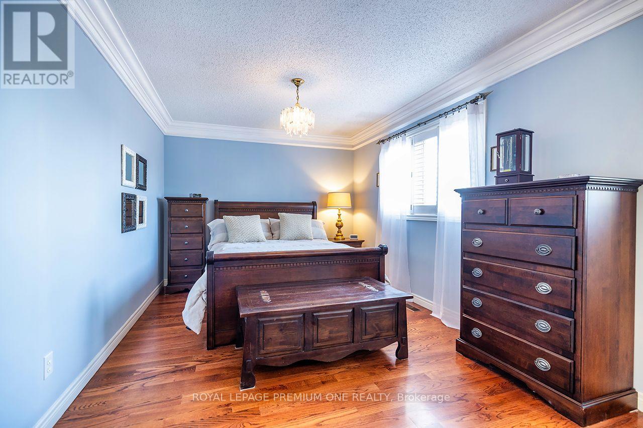 66 BRIDLEWOOD BOULEVARD - Image 26