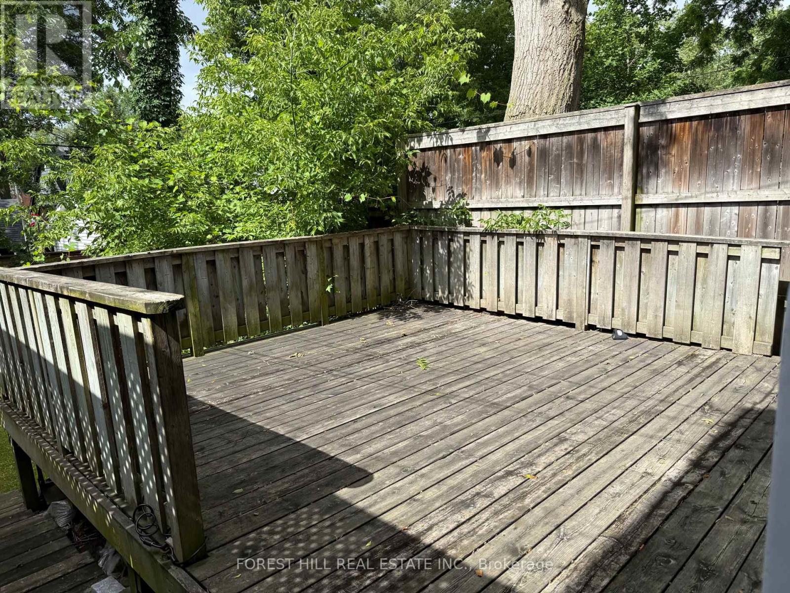 27 DIXON AVENUE - 6