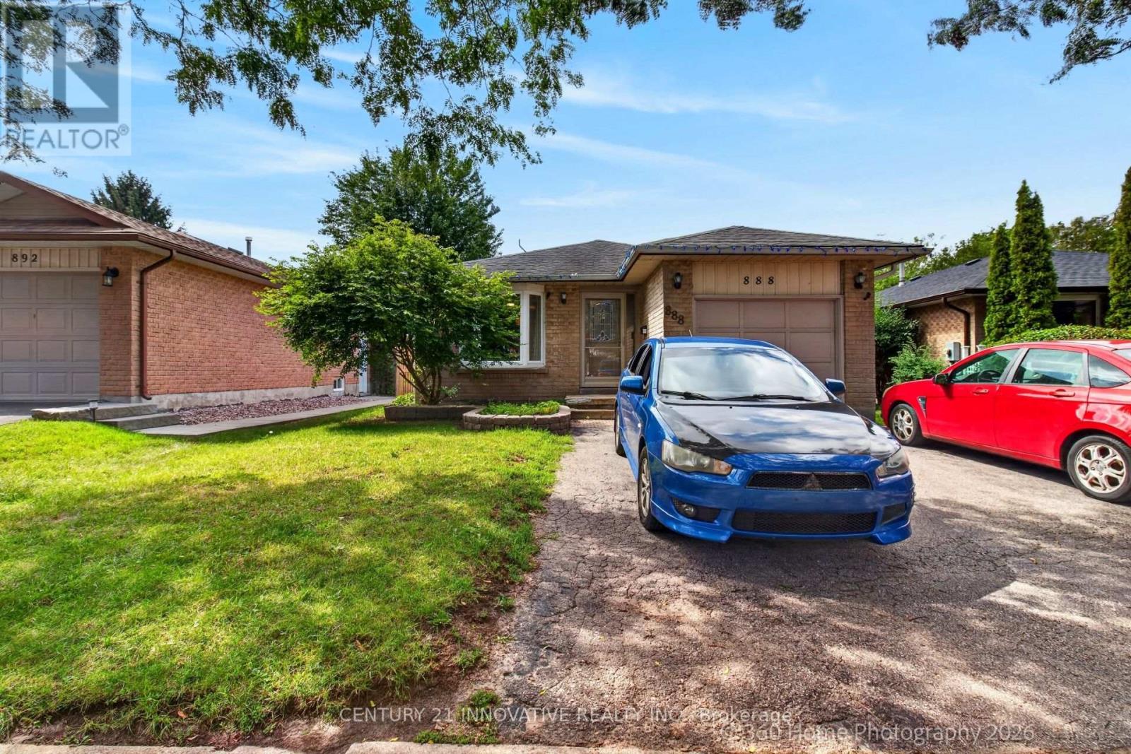 888 SOUTHGATE DRIVE - 19