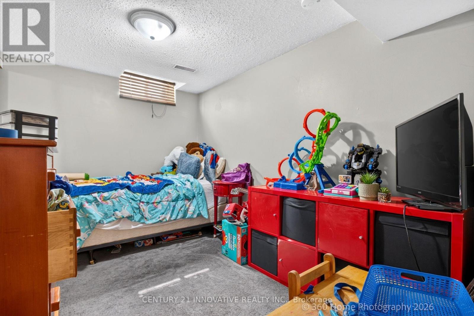 888 SOUTHGATE DRIVE - 5