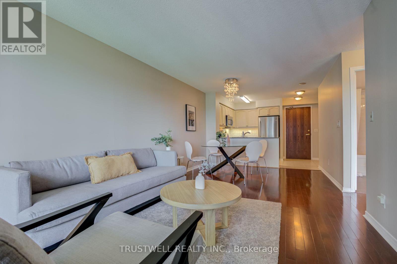 #808 185 ONEIDA CRESCENT - 18