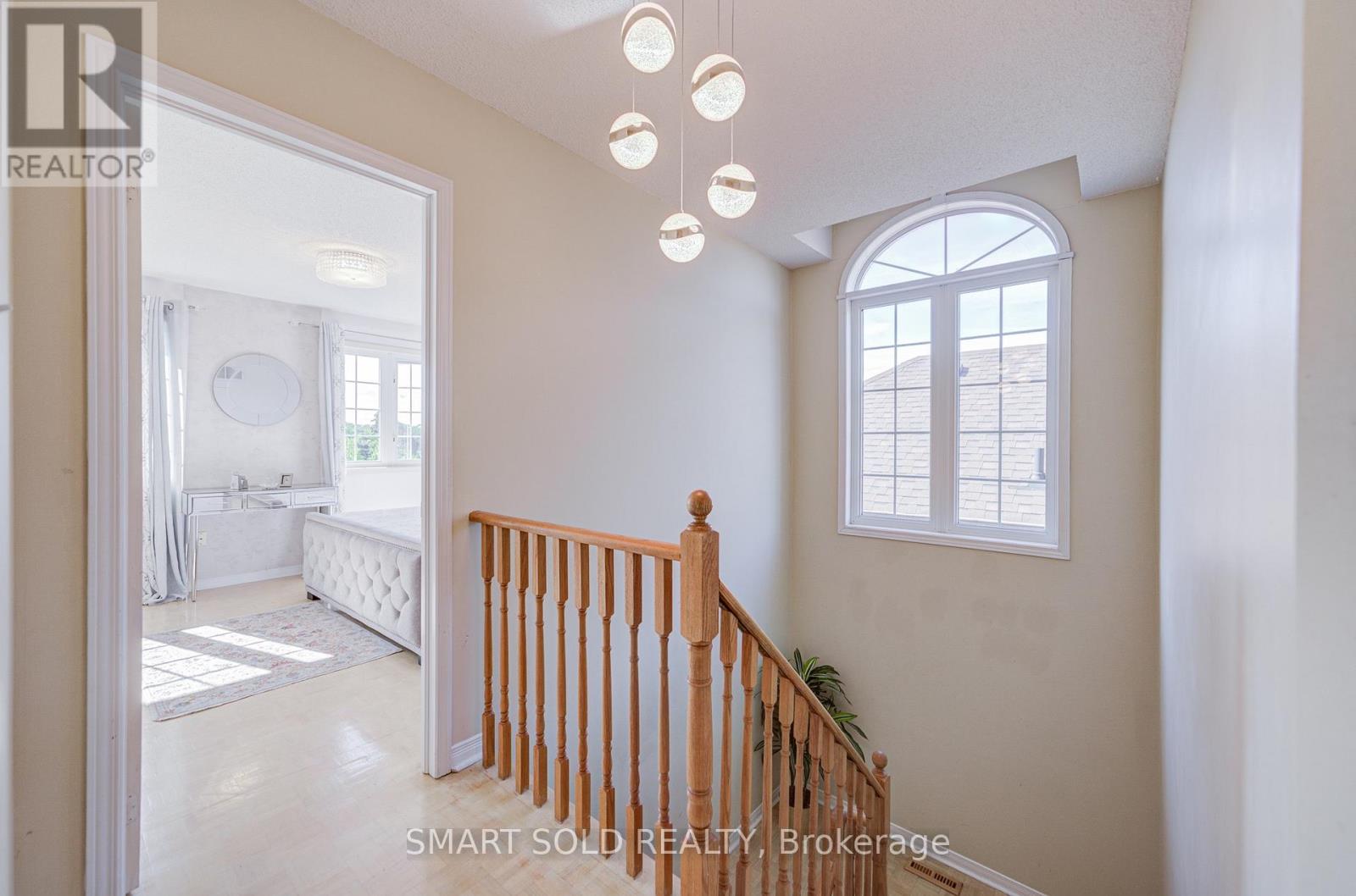 6 SUGARFOREST DRIVE - 20