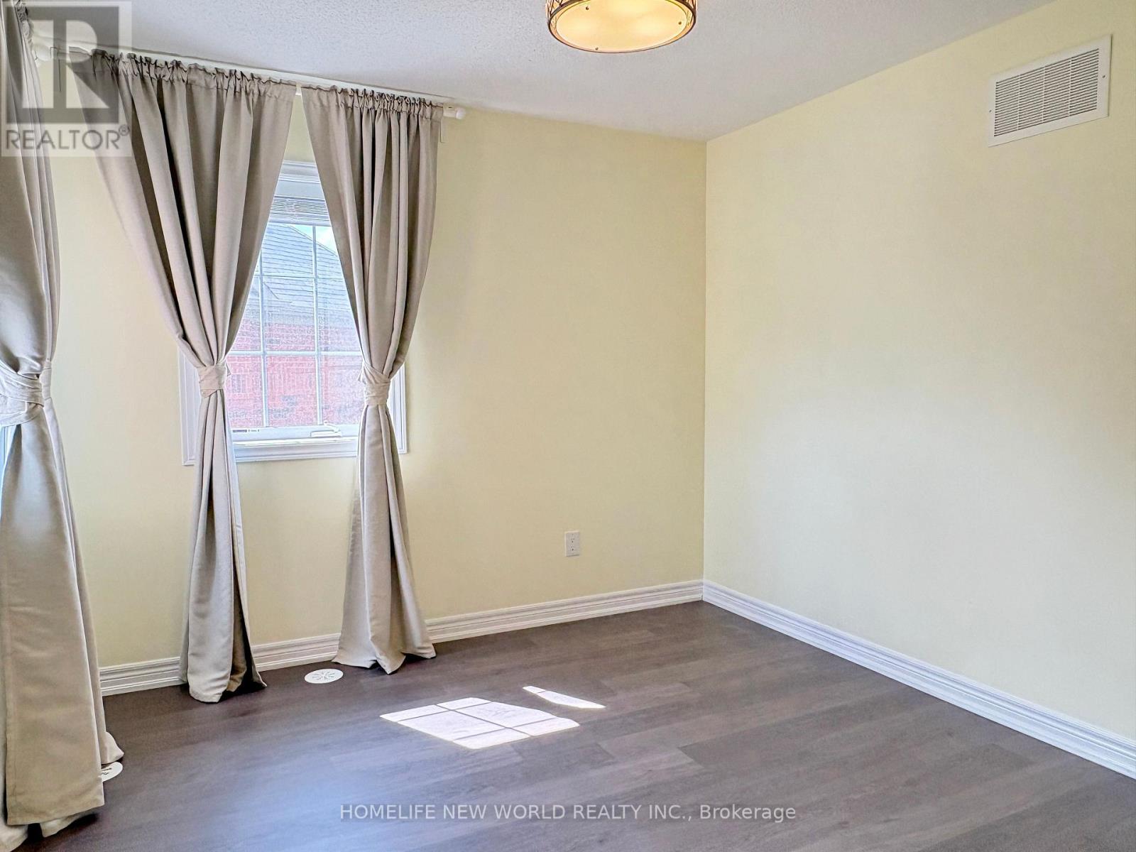 #50 26 ROY GROVE WAY - 12