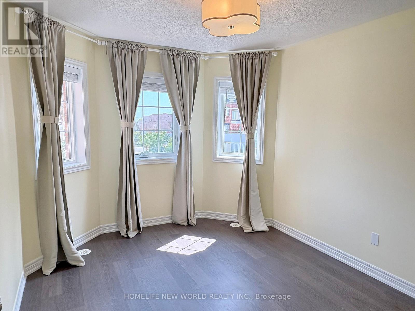 #50 26 ROY GROVE WAY - 14