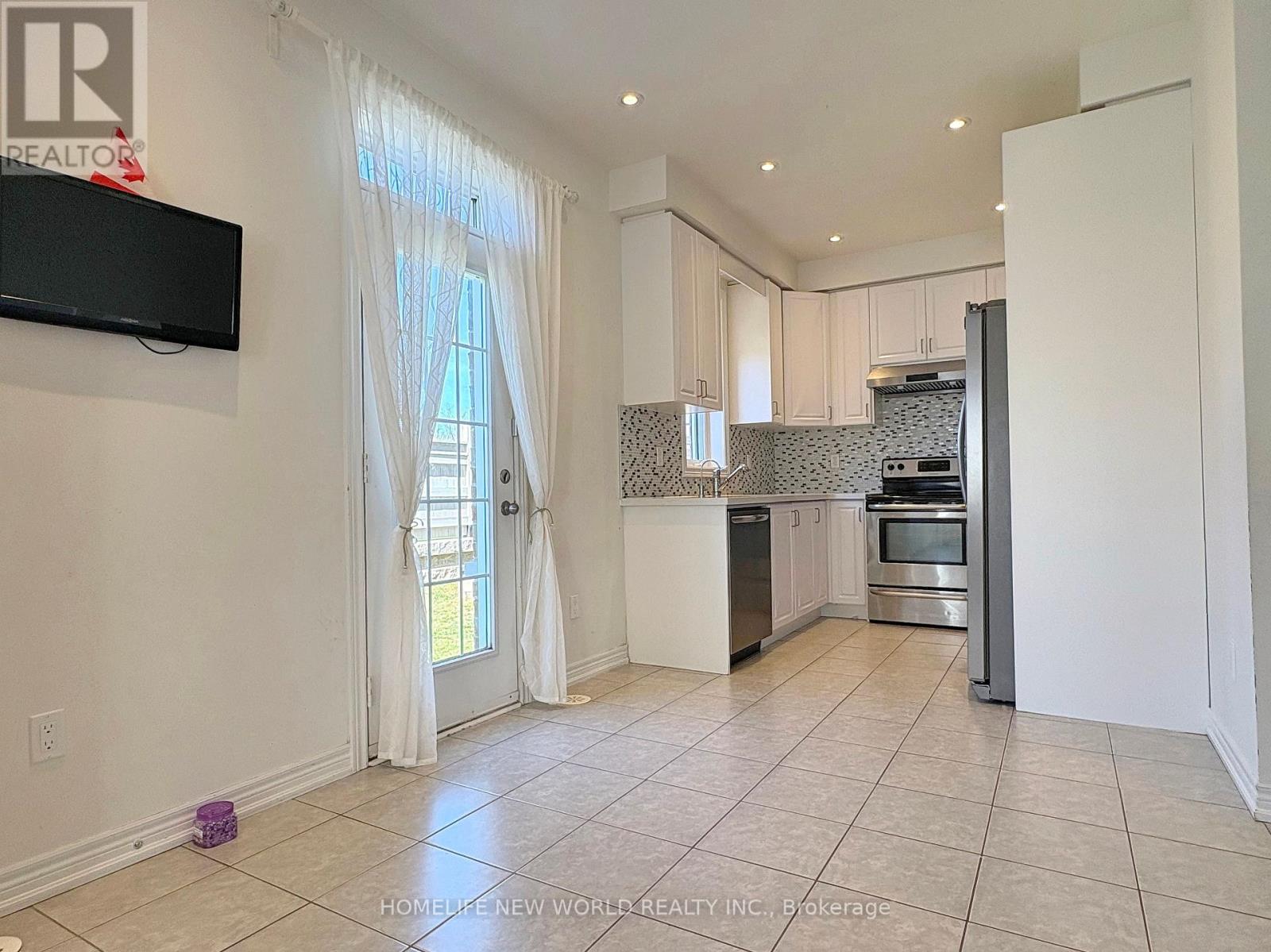 #50 26 ROY GROVE WAY - 6