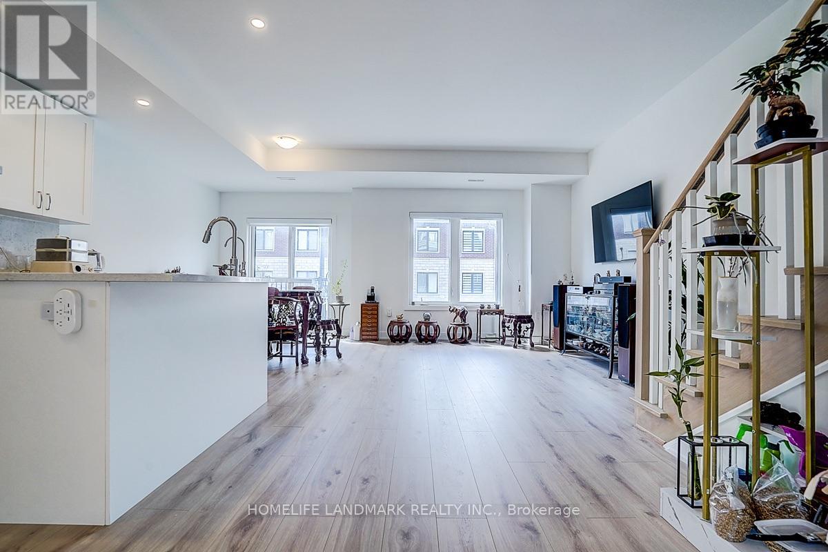 25 SUNBURY LANE - 12