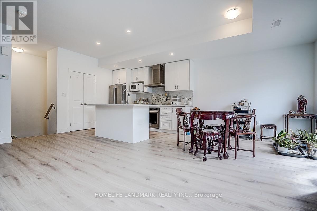 25 SUNBURY LANE - 26