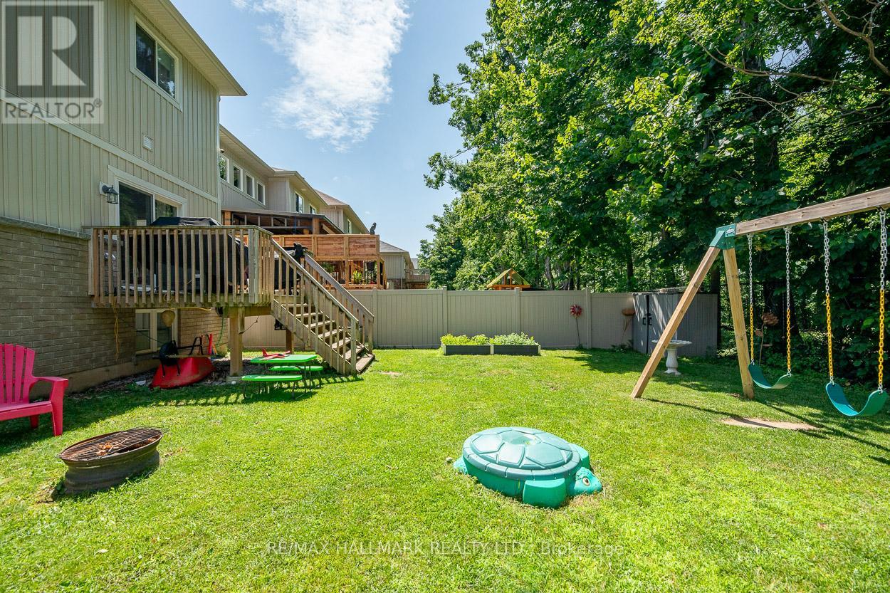 255 DIANA DRIVE - Image 24