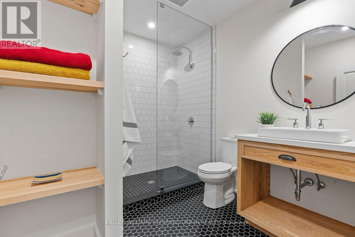 24 WINDFIELD DRIVE W - Image 36